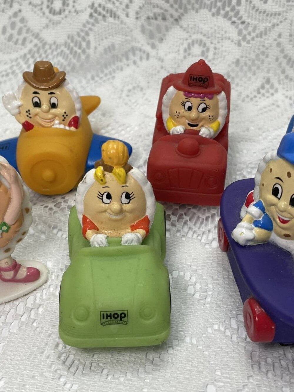 Vintage Lot Of 8 IHOP Restaurant PVC Toy Figures Driving Cars from 1996 - Picture 10 of 16